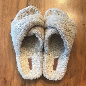 OluKai Hila Heu slipper sandals Sz8